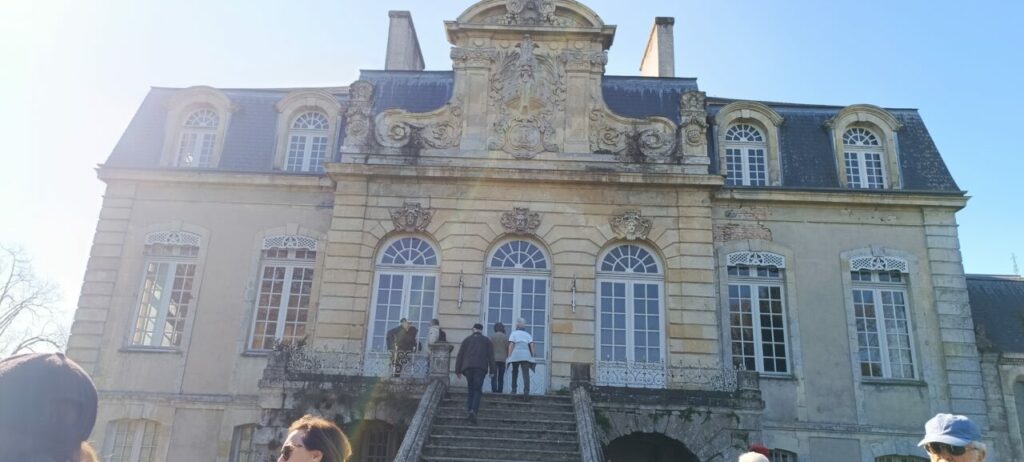 façade principale du château Beauval