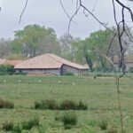la ferme de Graveyron avec prés salés