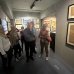 Visiteurs studieux