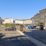 place de la cathédrale et ses arcades